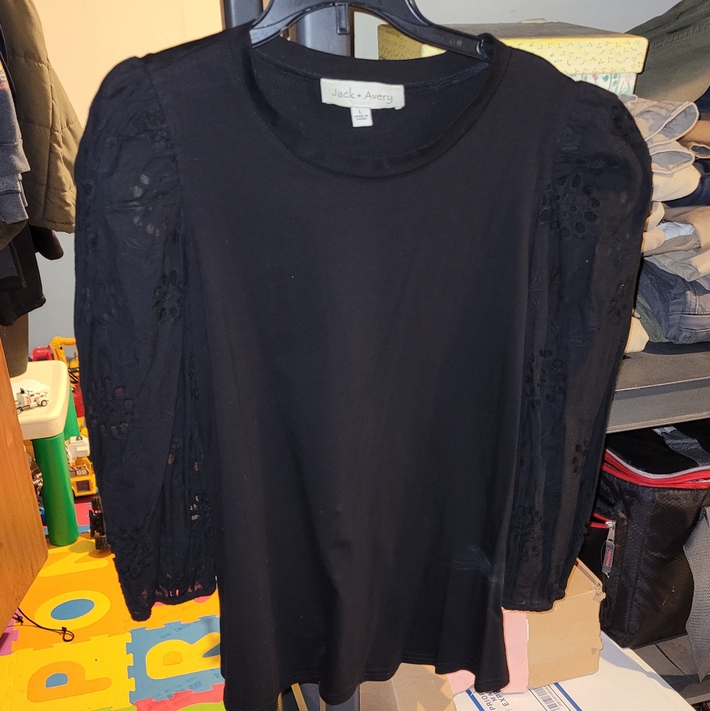 size Large Jack & Avery Top.